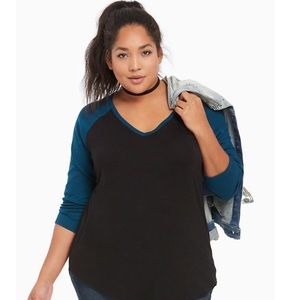 Torrid sz 00 Raglan Tee with Ribbed Sleeves